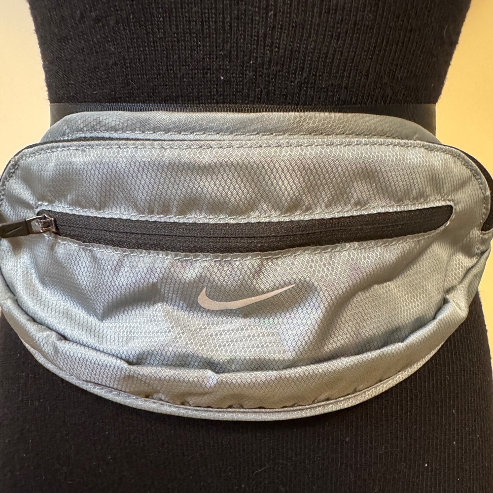 Nike grey running fanny Belt Bag
